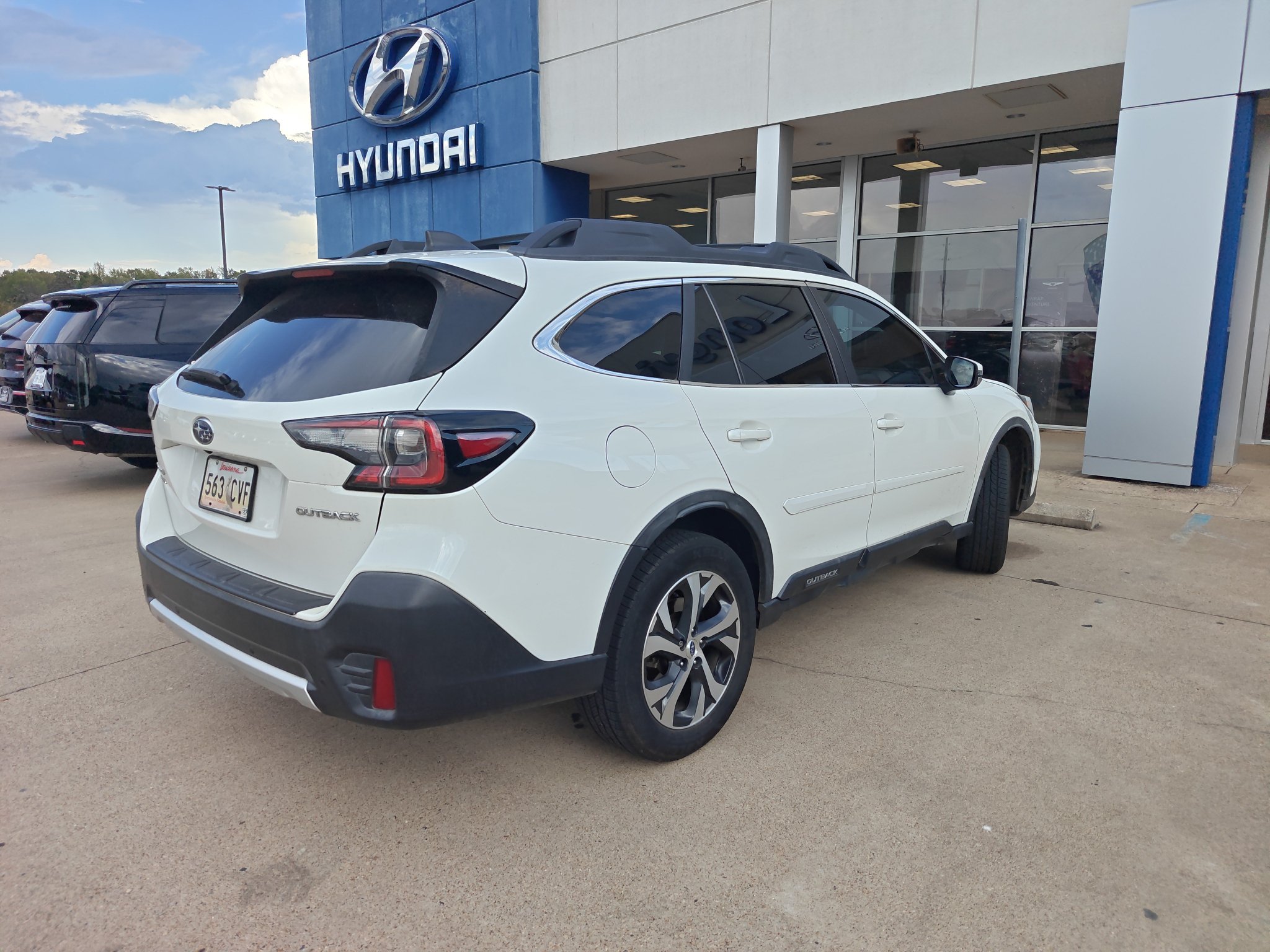 Used 2020 Subaru Outback Limited AWD/4WD image 3