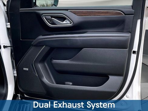 Used 2021 Chevrolet Tahoe High Country w/ Premium Package 2 AWD/4WD image 28