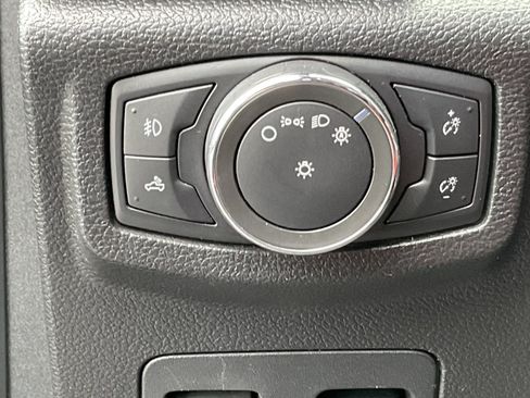 Used 2018 Ford F150 Lariat w/ Equipment Group 502A Luxury AWD/4WD image 28
