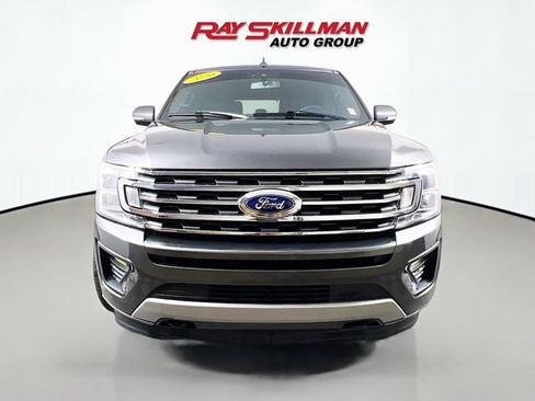 Used 2020 Ford Expedition XLT w/ Equipment Group 201A AWD/4WD image 2