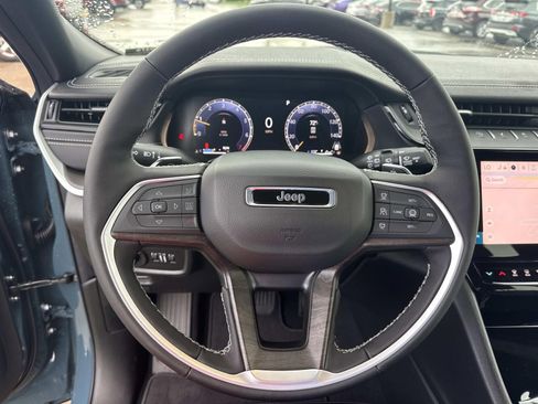 New 2026 Jeep Grand Cherokee L Limited w/ Limited Altitude Package AWD/4WD image 23