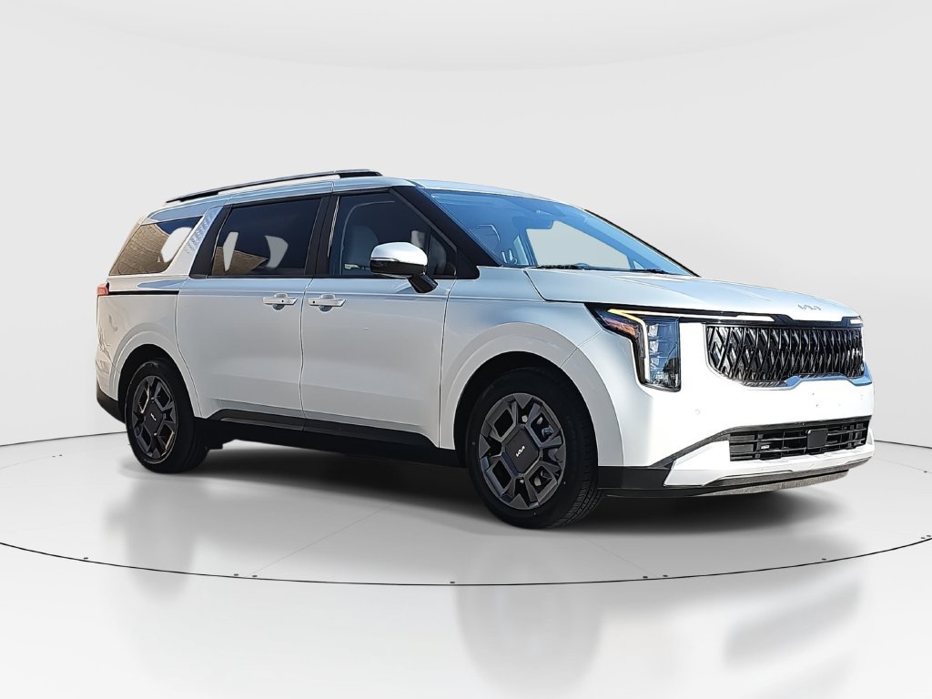 Used 2026 Kia Carnival EX FWD image 3