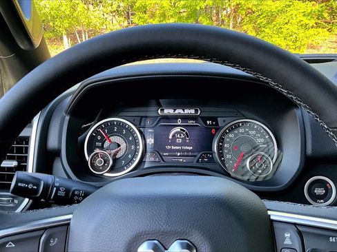 New 2026 RAM 1500 4x4 Crew Cab image 10