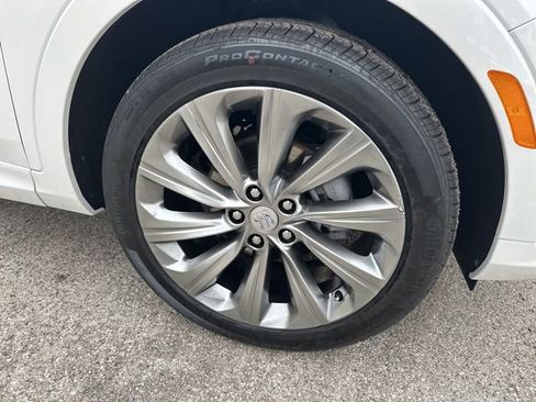 Used 2025 Buick Envista Avenir image 14