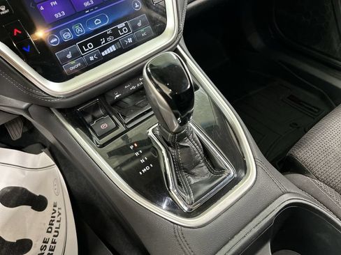 Used 2022 Subaru Outback Premium AWD/4WD image 16