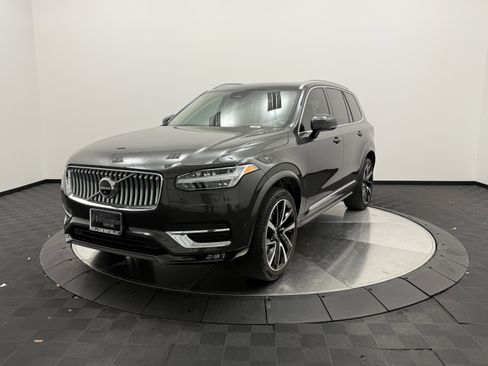 Certified 2023 Volvo XC90 B5 Plus w/ Protection Package Premier AWD/4WD image 3