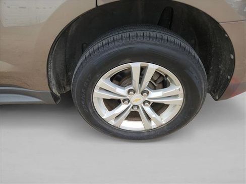 Used 2011 Chevrolet Equinox LT image 9