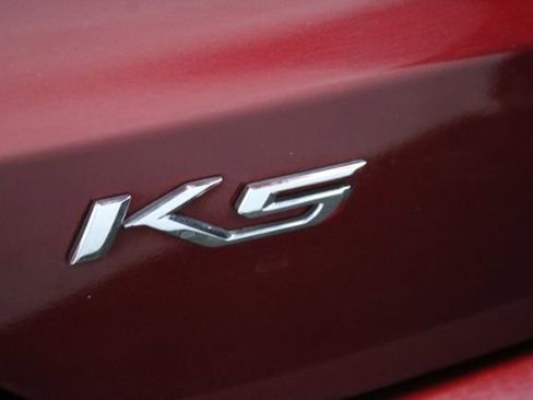 Used 2021 Kia K5 LXS image 9