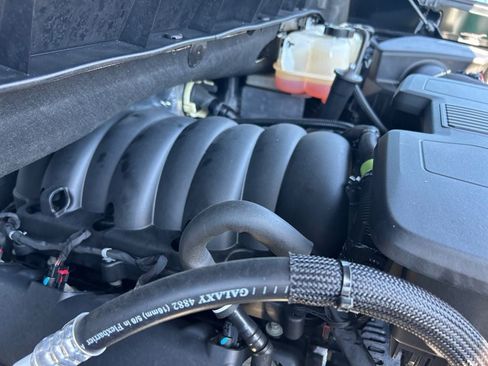Used 2020 Chevrolet Silverado 1500 LT Trail Boss AWD/4WD image 30