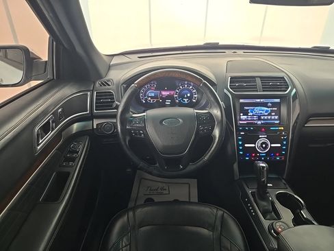 Used 2016 Ford Explorer Platinum AWD/4WD image 11