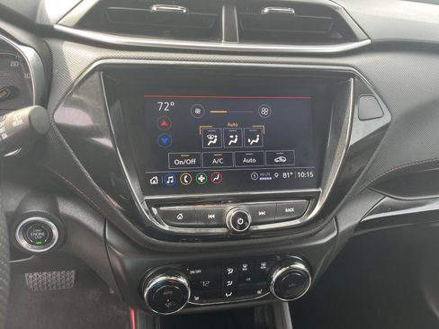 Used 2023 Chevrolet TrailBlazer RS w/ Sun and Liftgate Package image 11