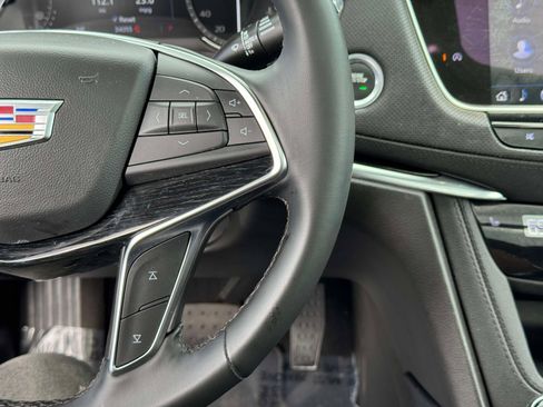 Certified 2025 Cadillac XT5 Premium Luxury FWD image 8