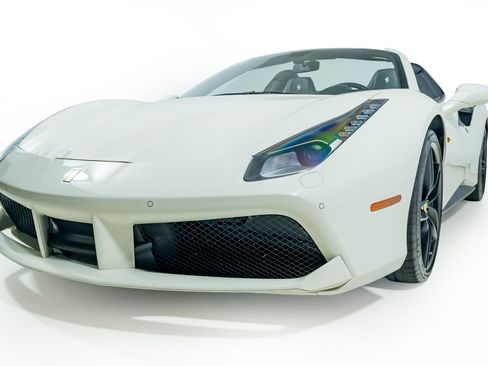 Used 2018 Ferrari 488 Spider RWD image 46