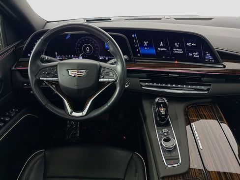 Used 2022 Cadillac Escalade Premium Luxury image 24