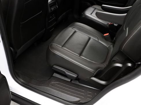 Certified 2023 GMC Acadia SLT w/ Elevation Edition image 30