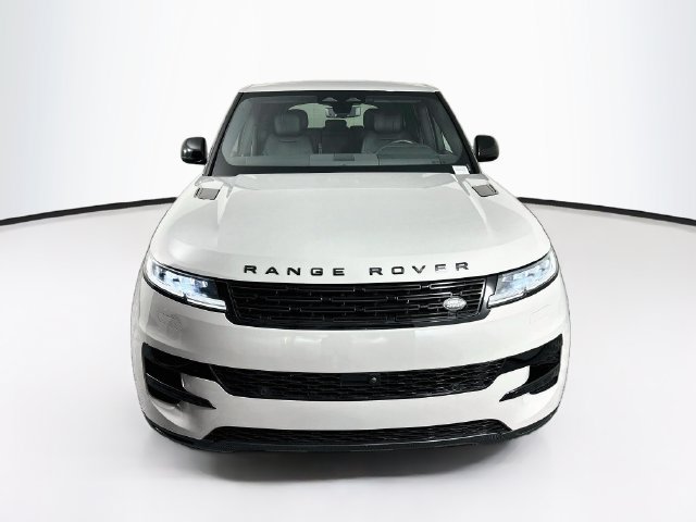 Used 2025 Land Rover Range Rover Sport SE AWD/4WD image 2