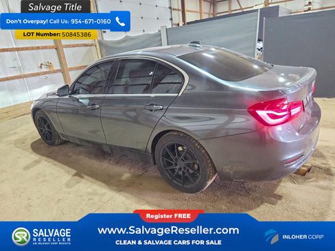 Used 2018 BMW 330i xDrive Sedan w/ Premium Package AWD/4WD image 3