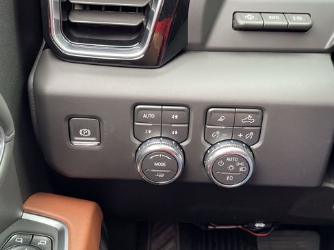 New 2026 GMC Sierra 3500 Denali Ultimate image 53