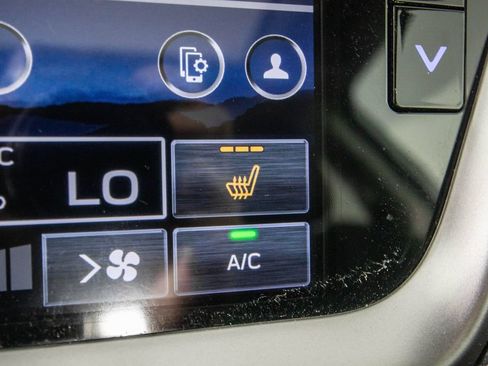 Used 2025 Subaru Outback Premium AWD/4WD image 28