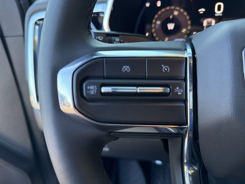 Used 2025 GMC Canyon Elevation w/ Convenience Package image 12