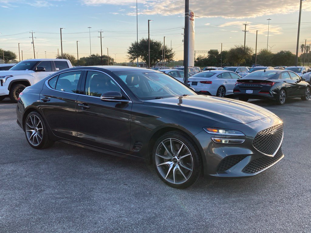 Used 2026 Genesis G70 2.5T RWD image 3