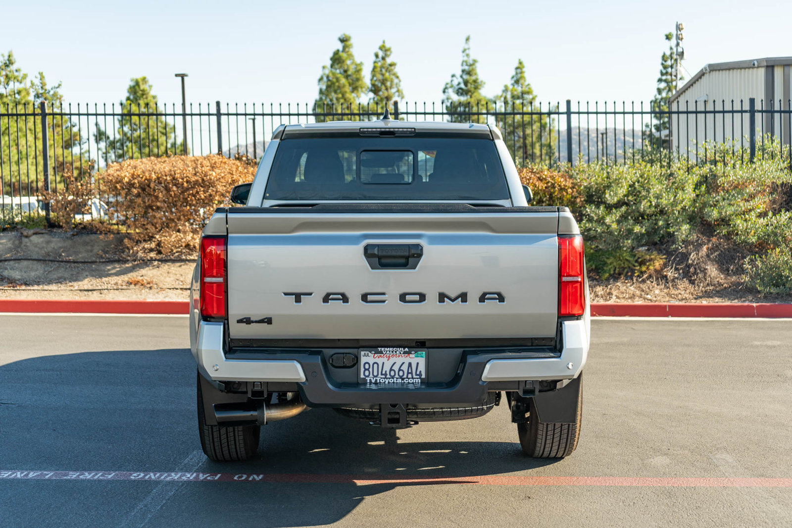Certified 2024 Toyota Tacoma TRD Sport w/ TRD Sport Upgrade Package AWD/4WD image 9