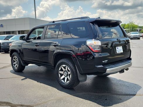 Used 2020 Toyota 4Runner TRD Off-Road Premium w/ Moonroof Package AWD/4WD image 6