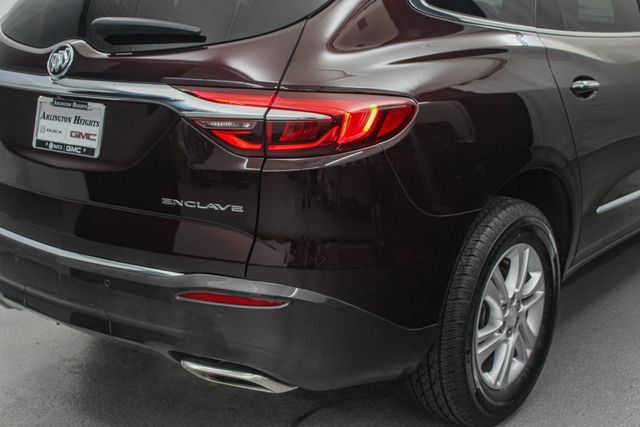 Certified 2018 Buick Enclave Essence FWD image 10