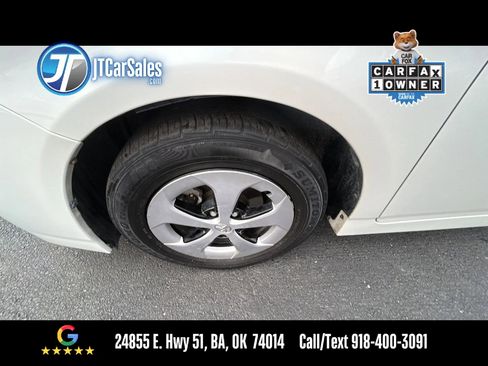 Used 2013 Toyota Prius Two image 23