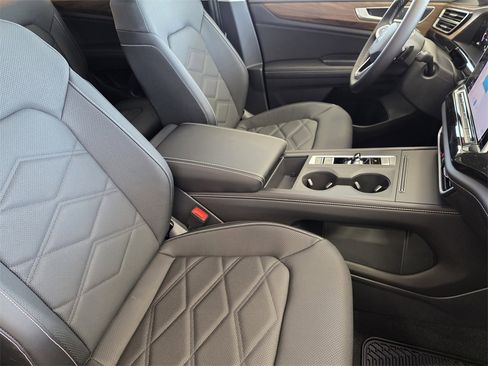 New 2026 Volkswagen Atlas SE image 10