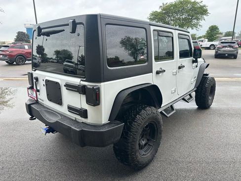 Used 2018 Jeep Wrangler Unlimited Sport S AWD/4WD image 7