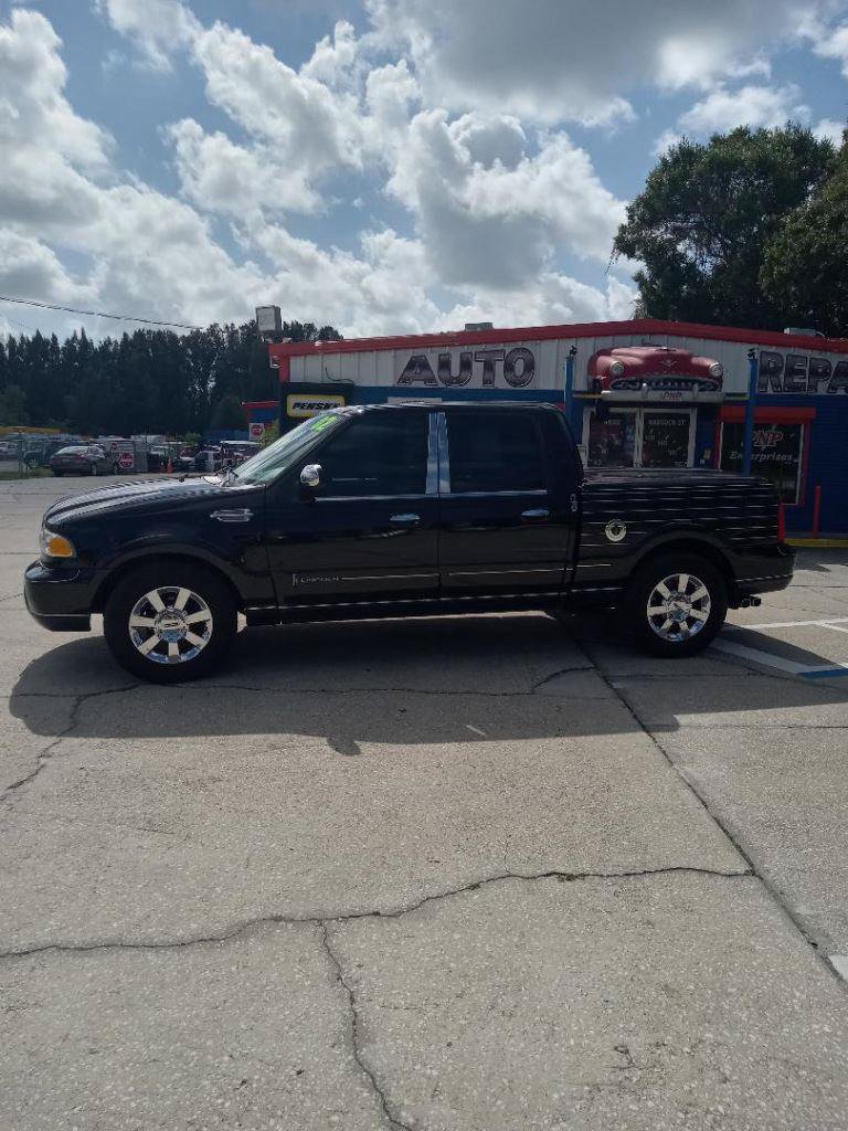 Used 2002 Lincoln Blackwood RWD image 1