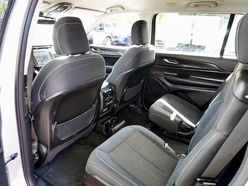 Certified 2023 Jeep Grand Cherokee L Laredo RWD image 18