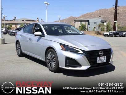 Used 2023 Nissan Altima 2.5 SV