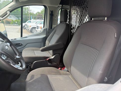 Used 2018 Ford Transit 250 130 Low Roof w/ Exterior Upgrade Package RWD image 7