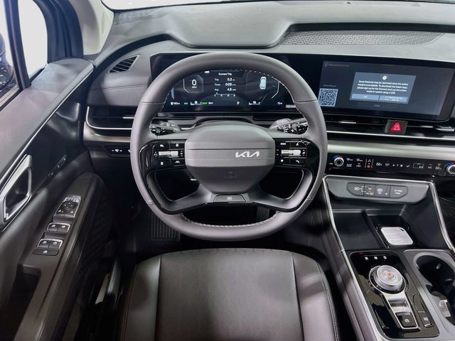 New 2027 Kia Carnival SX w/ Dark Edition Package FWD image 24