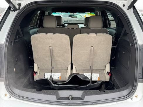 Used 2015 Ford Explorer XLT w/ Equipment Group 202B image 12