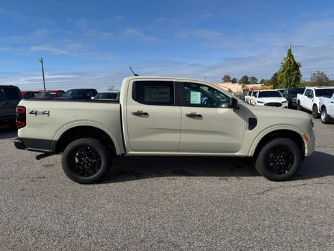 New 2025 Ford Ranger XLT w/ Black Appearance Package image 5