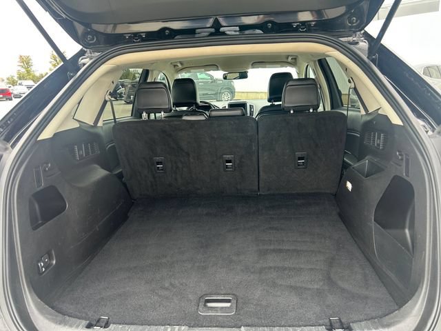 Used 2024 Ford Edge SEL AWD/4WD image 17