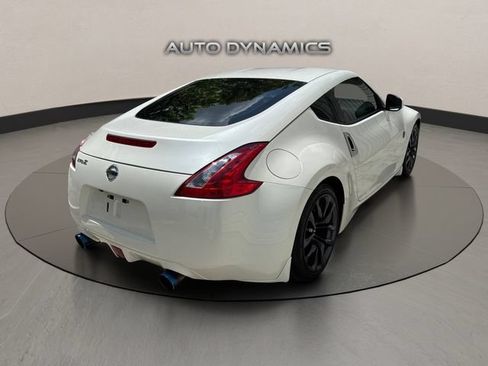 Used 2016 Nissan 370Z Coupe RWD image 4