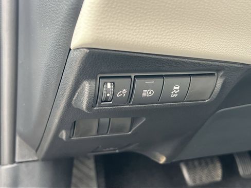 New 2026 Toyota Corolla Cross L image 23