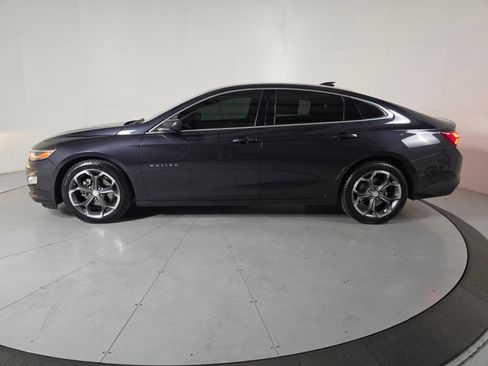 Used 2022 Chevrolet Malibu LT FWD image 2