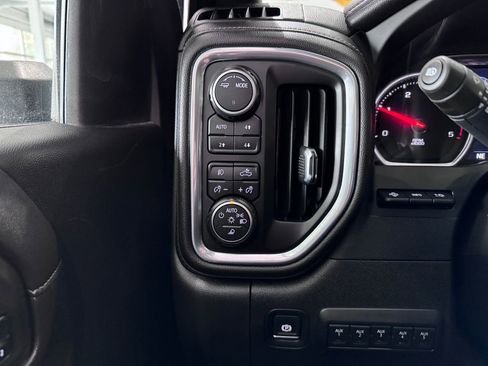 Used 2022 Chevrolet Silverado 3500 High Country w/ Z71 Off-Road Package image 28