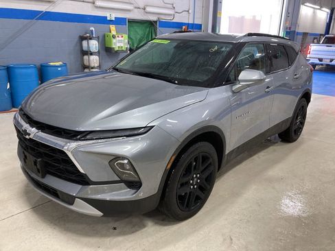 Used 2024 Chevrolet Blazer LT w/ Convenience Package AWD/4WD image 3