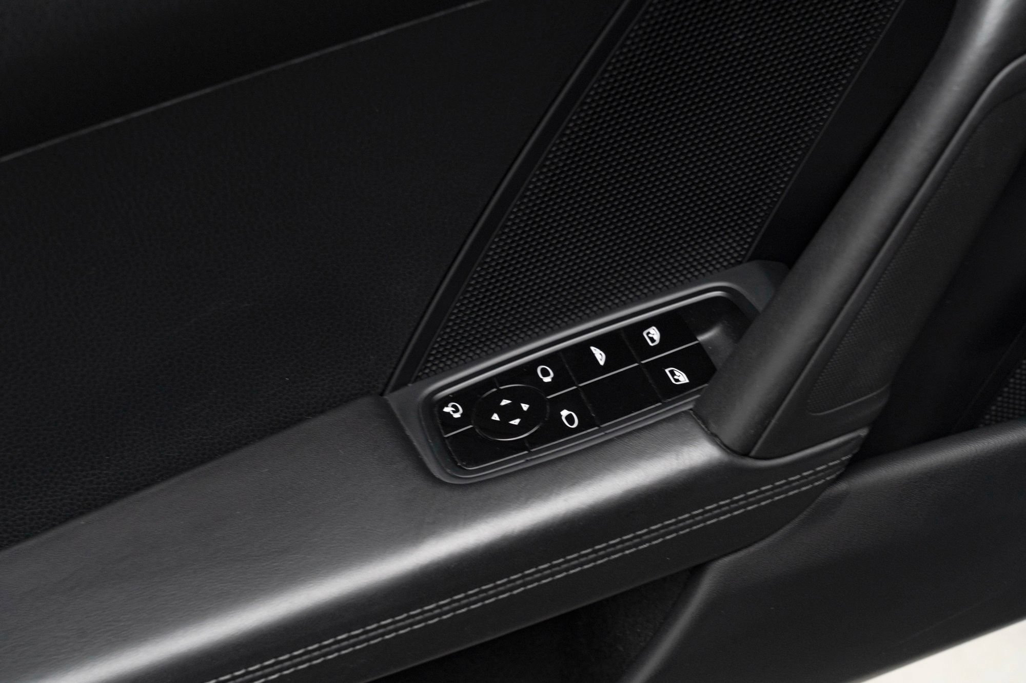 Used 2021 Porsche 911 Carrera image 17