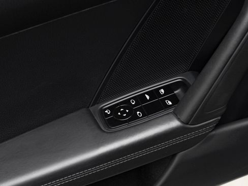 Used 2021 Porsche 911 Carrera image 17