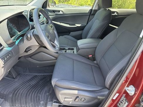 Used 2019 Hyundai Tucson Value FWD image 9