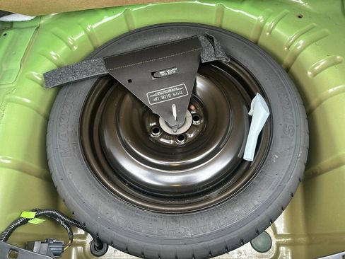 Used 2013 Ford Mustang Coupe image 28