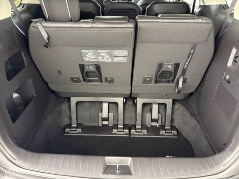 New 2026 Kia Carnival EX image 40