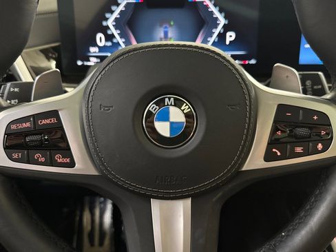 Used 2024 BMW X7 xDrive40i w/ M Sport Package AWD/4WD image 11